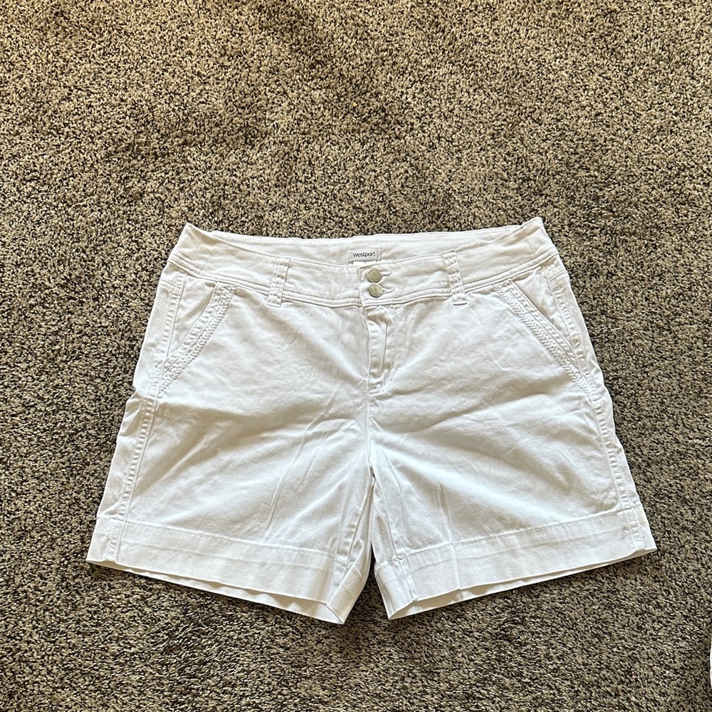 Westport Women's White Shorts size 12